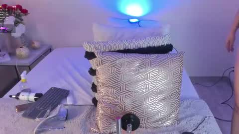 Samantha online show from 02-22-26, 04:05