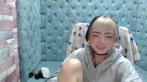 Snapshot of samanthaa_smitth chatting on 10-07-25, 03:25 Samantha Smitth online show from 10-07-25, 03:25