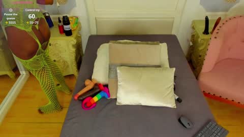 Samantha online show from 01-14-25, 03:32