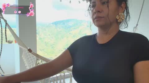 samanthahut1 online show from 02-11-26, 08:58