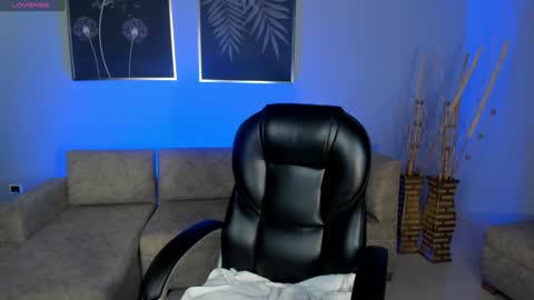 Samantha Klein online show from 01-28-25, 03:47