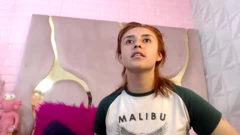 Snapshot of samanthamoonsx chatting on 01-11-25, 08:10 Samantha online show from 01-11-25, 08:10