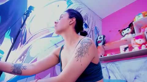 Snapshot of samanthamoonsx chatting on 10-19-25, 08:53 Samantha online show from 10-19-25, 08:53