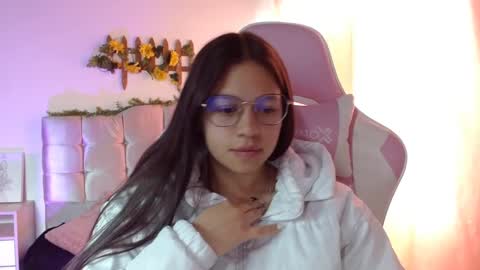 Samantha online show from 02-18-25, 07:09