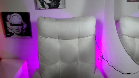 Samantha online show from 12-13-25, 07:53