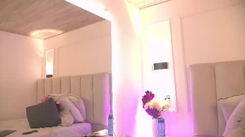 Samantha Vega online show from 07-21-26, 07:49