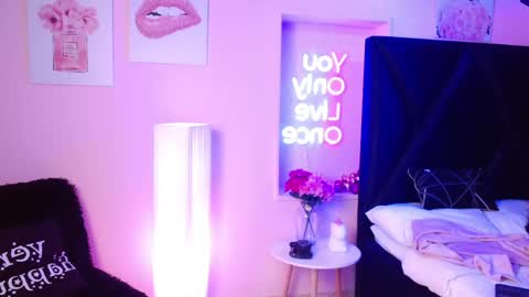 Samara online show from 04-12-26, 08:58