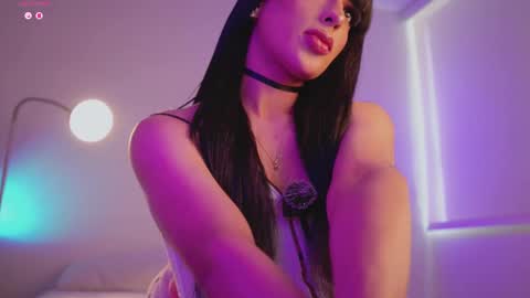  SAMARA GRAY  online show from 11-19-25, 06:30