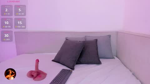 samara_hale online show from 12-22-25, 07:33