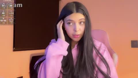 Snapshot of samara_lam chatting on 01-30-25, 11:24 Sammy  online show from 01-30-25, 11:24