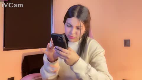 Snapshot of samara_lam chatting on 02-01-25, 10:13 Sammy  online show from 02-01-25, 10:13