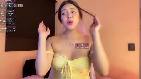 Snapshot of samara_lam chatting on 02-23-25, 05:01 Sammy  online show from 02-23-25, 05:01