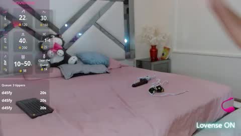 Snapshot of samara_selene chatting on 11-21-25, 07:45 SAMARA online show from 11-21-25, 07:45