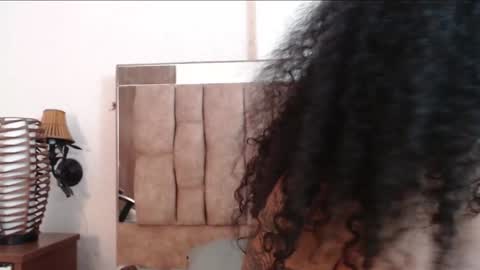 Snapshot of samaragrey18 chatting on 01-10-25, 01:10 samaragrey18 online show from 01-10-25, 01:10