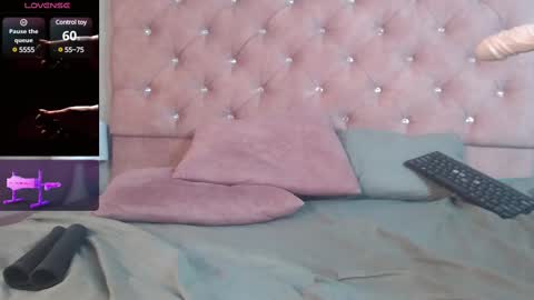 Snapshot of samaragrey18 chatting on 02-26-25, 06:47 samaragrey18 online show from 02-26-25, 06:47