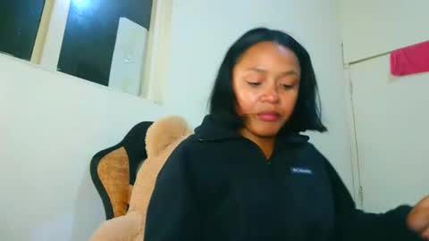 Snapshot of samary_thomas chatting on 01-10-26, 02:35 samary thomas online show from 01-10-26, 02:35