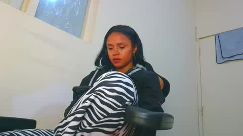 Snapshot of samary_thomas chatting on 03-15-26, 01:11 samary thomas online show from 03-15-26, 01:11