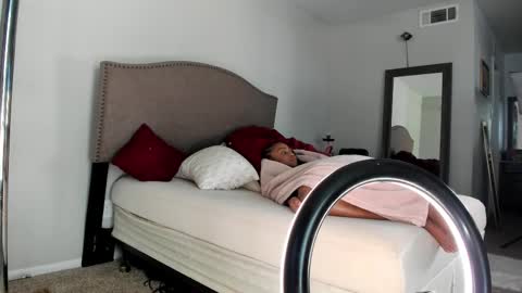 Yaya online show from 09-13-25, 09:25