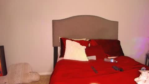 Yaya online show from 11-25-25, 05:40