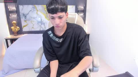 Snapshot of samblack_ chatting on 09-25-25, 01:48 Sam online show from 09-25-25, 01:48