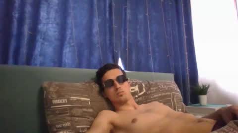 multitooman online show from 10-19-25, 10:49