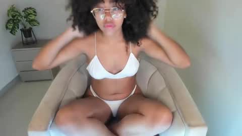 Samie Mury  online show from 11-10-25, 03:38