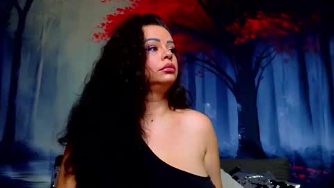 Snapshot of samiraevans chatting on 01-06-26, 07:06 online show from 01-06-26, 07:06