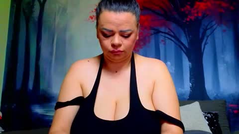 Snapshot of samiraevans chatting on 01-13-26, 09:31 online show from 01-13-26, 09:31