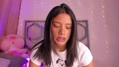 Snapshot of samirose_ chatting on 08-01-26, 12:10 samirose_ online show from 08-01-26, 12:10