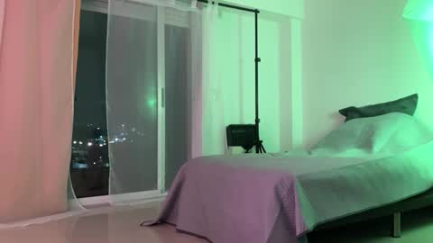 Snapshot of samisami132850 chatting on 12-03-25, 12:18 KatyDoll online show from 12-03-25, 12:18