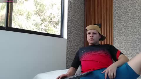 Snapshot of samjoness_ chatting on 03-07-26, 07:33 Sam online show from 03-07-26, 07:33