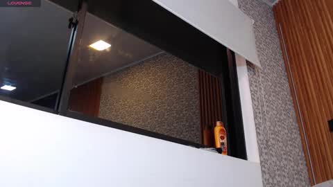 Snapshot of samjoness_ chatting on 03-08-26, 02:04 Sam online show from 03-08-26, 02:04