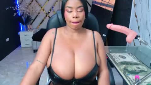 Luisa online show from 07-28-26, 02:13