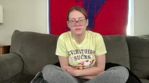 Snapshot of sammieplays chatting on 06-27-26, 02:55 Playful Sammie online show from 06-27-26, 02:55
