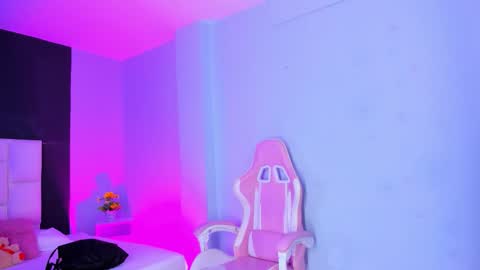 Snapshot of sammy__rose chatting on 09-23-25, 08:01 Sammy Rose online show from 09-23-25, 08:01