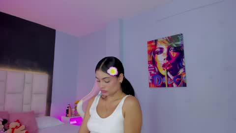 Snapshot of sammy__rose chatting on 10-04-25, 09:13 Sammy Rose online show from 10-04-25, 09:13