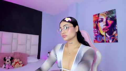 Snapshot of sammy__rose chatting on 10-05-25, 08:18 Sammy Rose online show from 10-05-25, 08:18