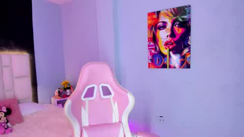 Snapshot of sammy__rose chatting on 10-14-25, 07:03 Sammy Rose online show from 10-14-25, 07:03