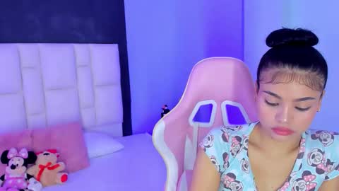 Snapshot of sammy__rose chatting on 10-16-25, 07:59 Sammy Rose online show from 10-16-25, 07:59