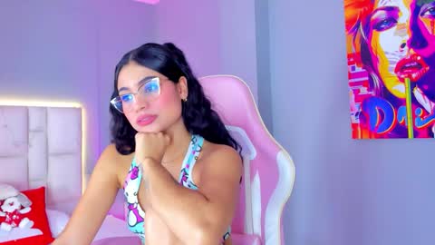 Snapshot of sammy__rose chatting on 12-01-25, 08:36 Sammy Rose online show from 12-01-25, 08:36