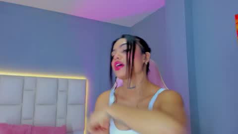 Snapshot of sammy__rose chatting on 01-12-26, 08:03 Sammy Rose online show from 01-12-26, 08:03