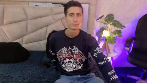 Sammy and Ithan online show from 06-25-26, 06:34