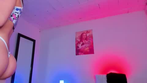 Snapshot of sammy_greyy1 chatting on 10-29-25, 06:26 sammy_greyy1 online show from 10-29-25, 06:26