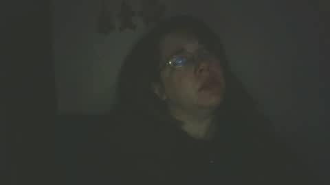 Snapshot of sammy_lyn chatting on 12-22-25, 05:04 Sam online show from 12-22-25, 05:04
