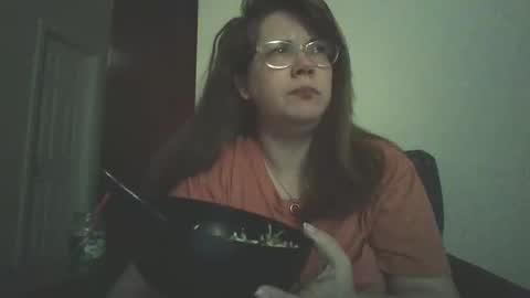 Snapshot of sammy_lyn chatting on 04-10-26, 05:06 Sam online show from 04-10-26, 05:06