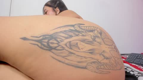 Snapshot of sammy_sm_ chatting on 01-21-25, 06:11 Sammy online show from 01-21-25, 06:11