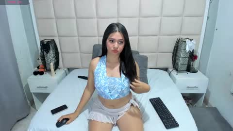 Nice to meet you guys my name is Lina. online show from 06-21-26, 02:41