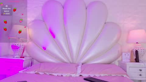 Snapshot of sammyjhuls chatting on 10-19-25, 12:06 samanta online show from 10-19-25, 12:06