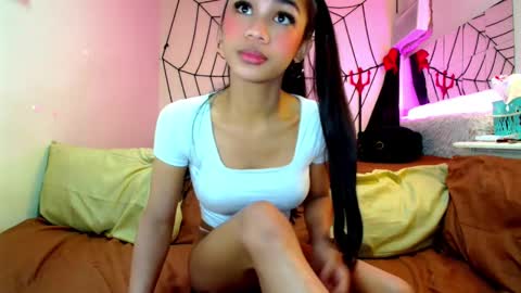 Snapshot of sammylana69 chatting on 10-27-25, 11:09 Sam online show from 10-27-25, 11:09