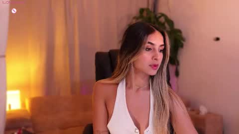 Snapshot of sammylaszlow chatting on 10-11-25, 01:38 Sammy online show from 10-11-25, 01:38